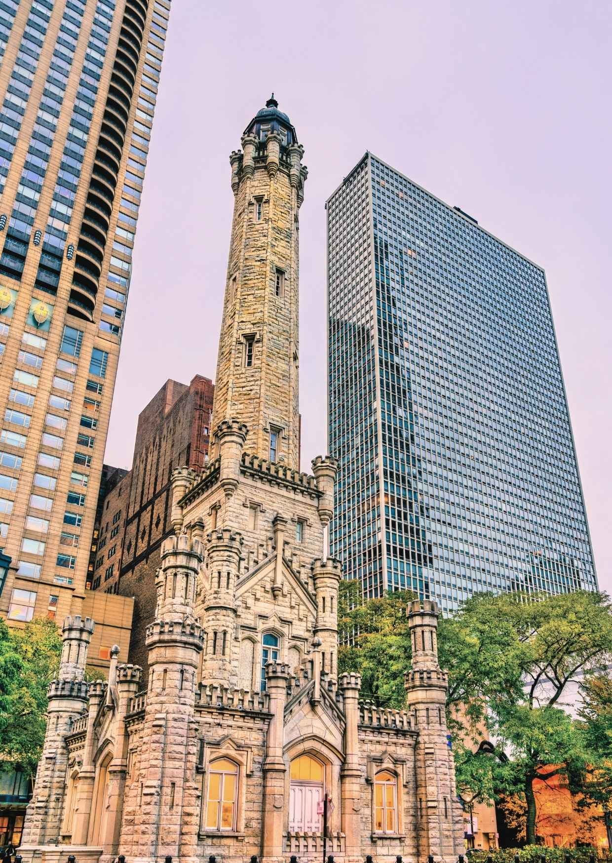 A la carte : October 25 - Walking Tour in French - "Découverte du Chicago Underground"