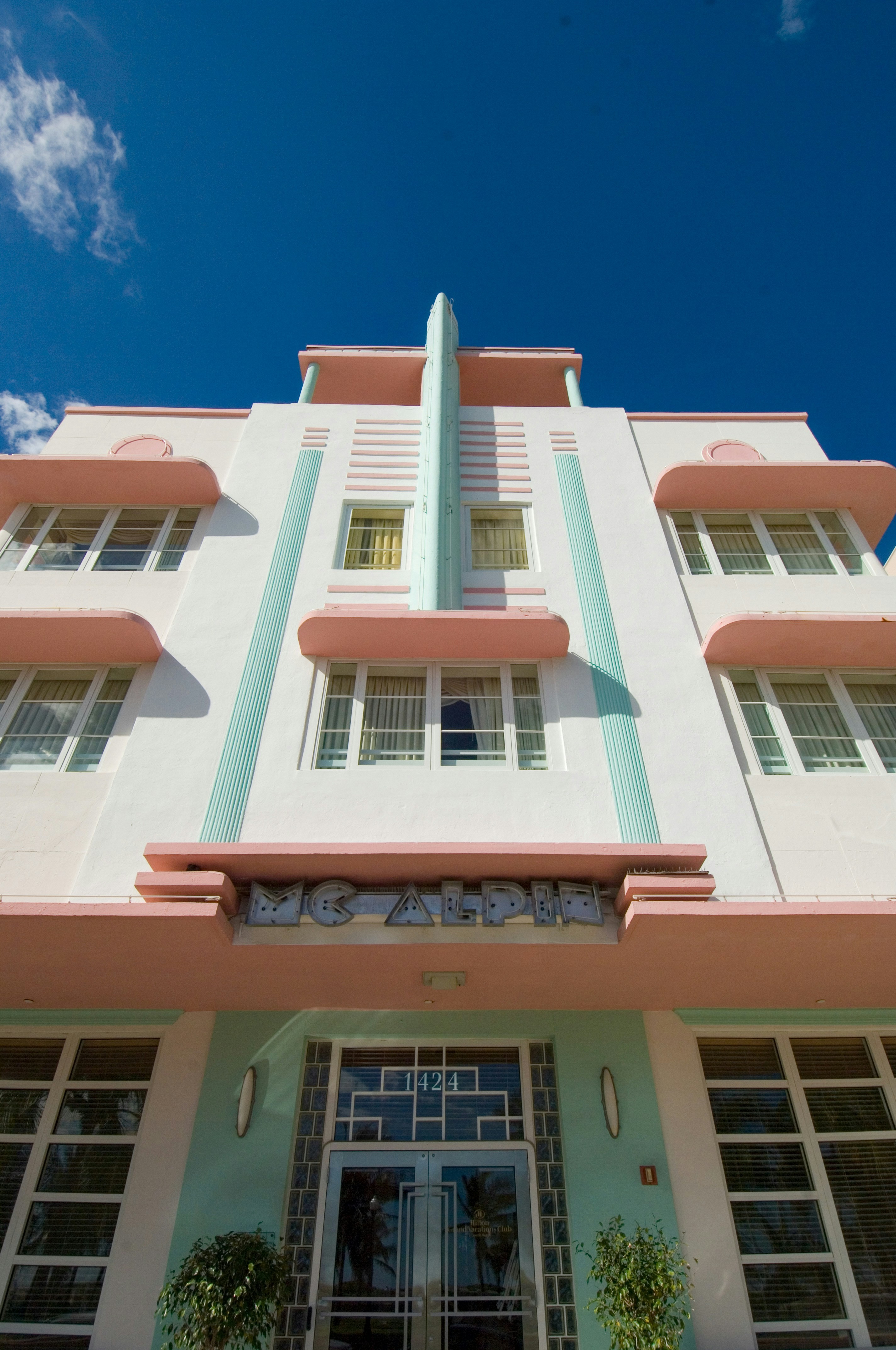 Guided walking tour in French: South Beach Art Déco